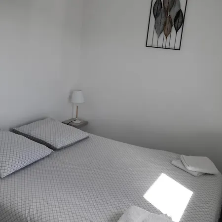 Apartment Jara Et Mendia, Maison Eguzki-lore, Saint-jean-pied-de-port, Pays Basque Saint-Jean-Pied-de-Port