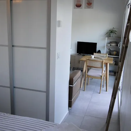 Jara Et Mendia, Maison Eguzki-lore, Saint-jean-pied-de-port, Pays Basque Apartment