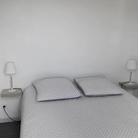 Jara Et Mendia, Maison Eguzki-lore, Saint-jean-pied-de-port, Pays Basque Apartment