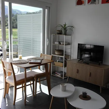 Jara Et Mendia, Maison Eguzki-lore, Saint-jean-pied-de-port, Pays Basque Apartment *