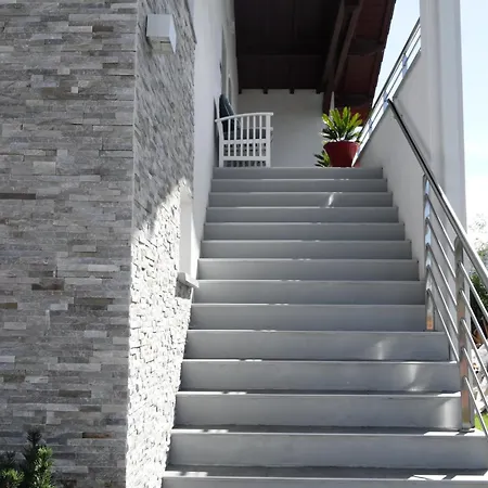 Jara Et Mendia, Maison Eguzki-lore, Saint-jean-pied-de-port, Pays Basque Apartmán