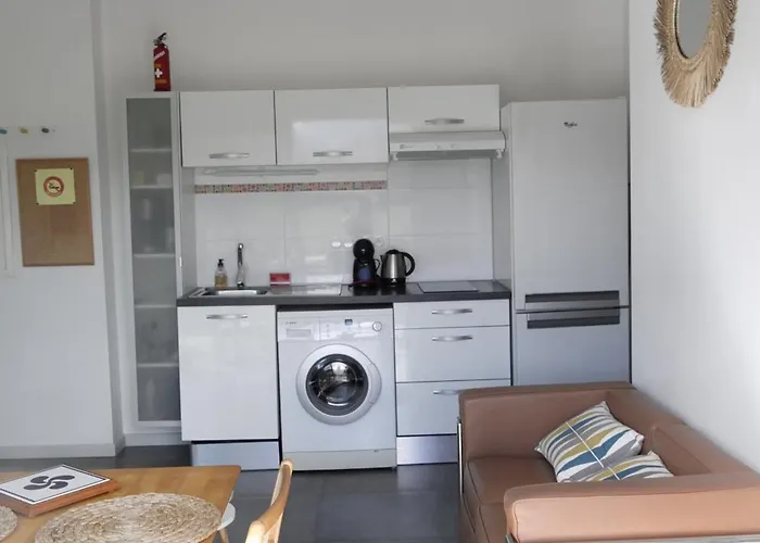 Jara Et Mendia, Maison Eguzki-lore, Saint-jean-pied-de-port, Pays Basque Апартаменты *